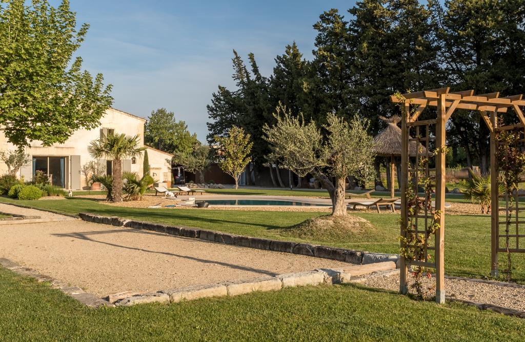 Mas Des Limites Bed & Breakfast Rognonas Екстериор снимка