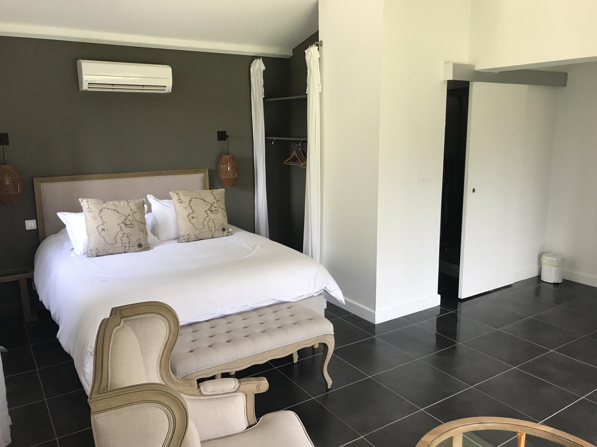Mas Des Limites Bed & Breakfast Rognonas Екстериор снимка