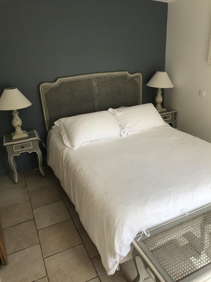Mas Des Limites Bed & Breakfast Rognonas Екстериор снимка