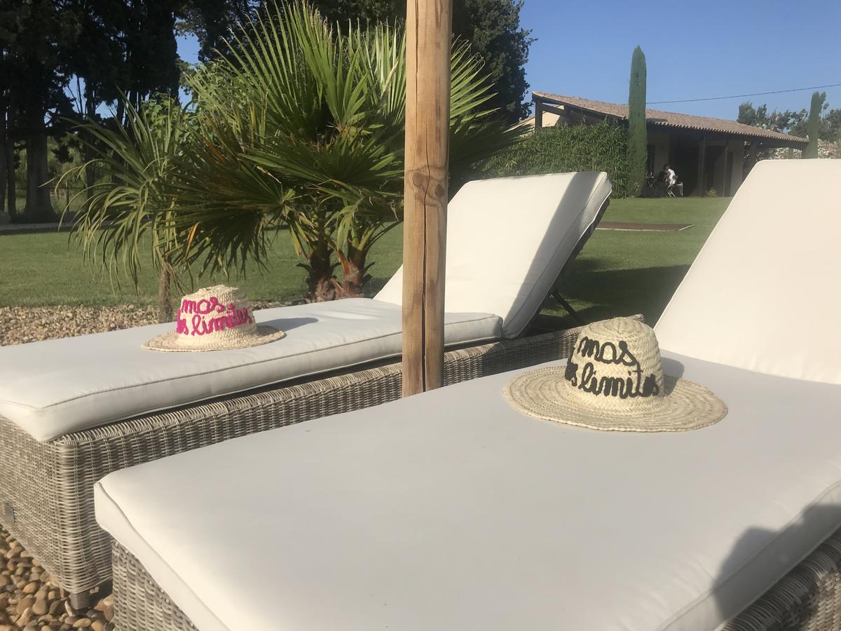 Mas Des Limites Bed & Breakfast Rognonas Екстериор снимка