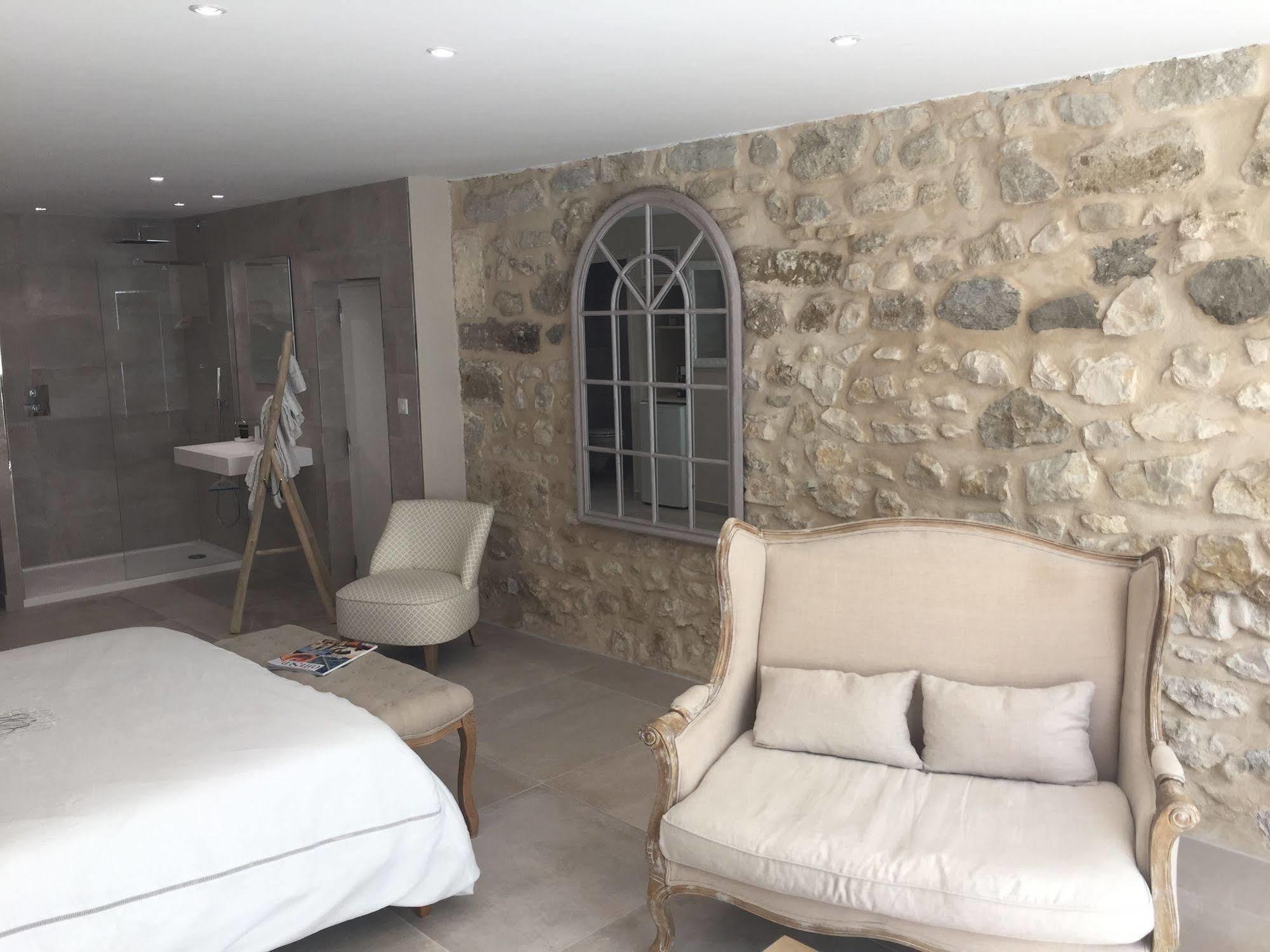 Mas Des Limites Bed & Breakfast Rognonas Екстериор снимка